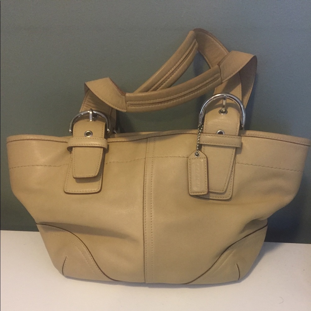 Small Coach bucket bag